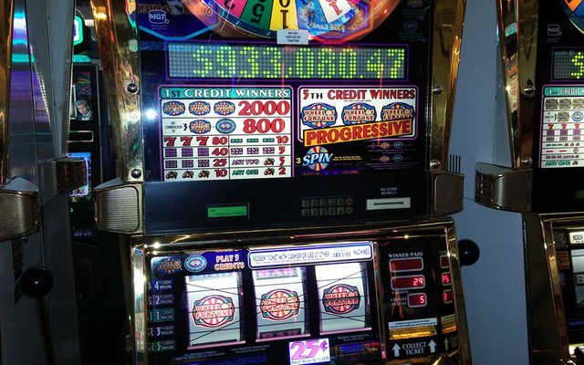Dollar Wheel Of Fortune Slot Machine