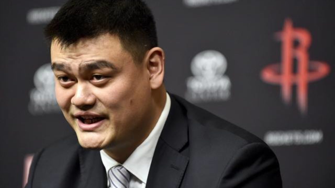 Yao Ming unanimously voted president of Chinese Basketball Association -  ESPN