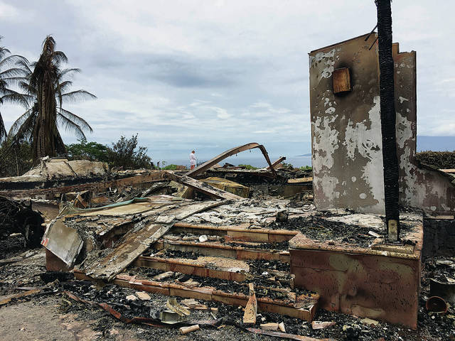 lahaina yacht club fire damage