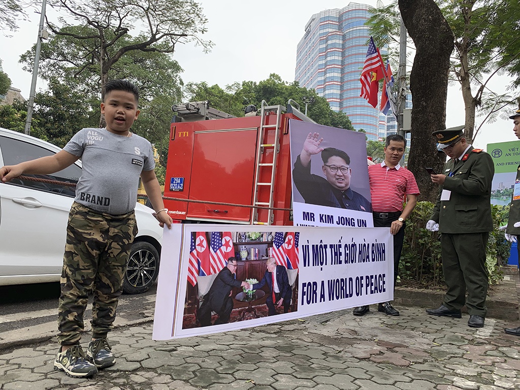 Trump, Kim Jong Un meet in Vietnam for 2nd summit