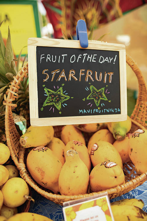ANNA KIM / SPECIAL TO THE STAR-ADVERTISER
                                Fresh fruit is available for purchase at the Maui Swap Meet in Kahului.