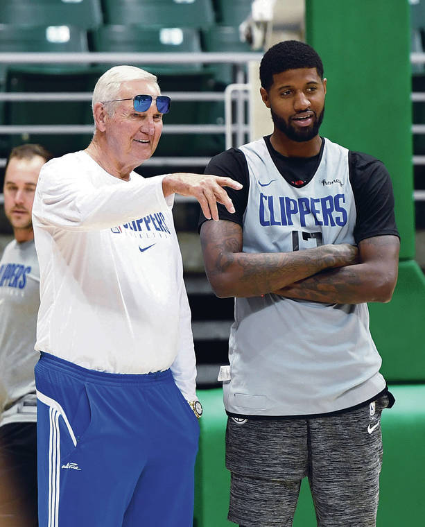 BRUCE ASATO / BASATO@STARADVERTISER.COM
                                Los Angeles Clippers special consultant Jerry West chatted with Paul George on Tuesday.