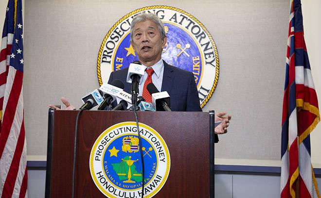 KAT WADE / Special to the Star Advertiser
                                Acting city prosecuting attorney Dwight Nadamoto confirms today that he received a federal subpoena. Nadamoto was speaking at a news conference at the city’s Office of the Prosecuting Attorney.
