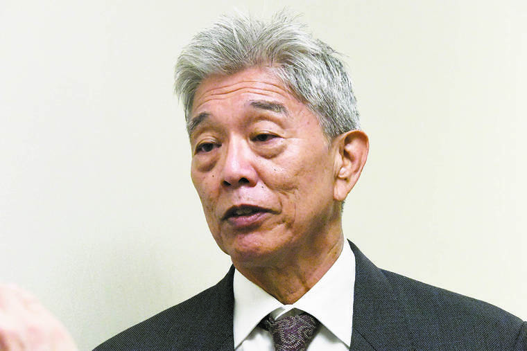 CRAIG T. KOJIMA /CKOJIMA@STARADVERTISER.COM
                                Acting Honolulu Prosecutor Dwight Nadamoto speaks during an interview in July. Nadamoto spent roughly three hours before a grand jury in U.S. District Court today.