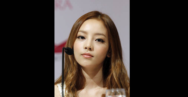 ASSOCIATED PRESS
                                Goo Hara of South Korea’s pop girl group KARA attended a press conference, in July 2012, in Singapore. Hara was found dead at her home in Seoul on Sunday, police said.