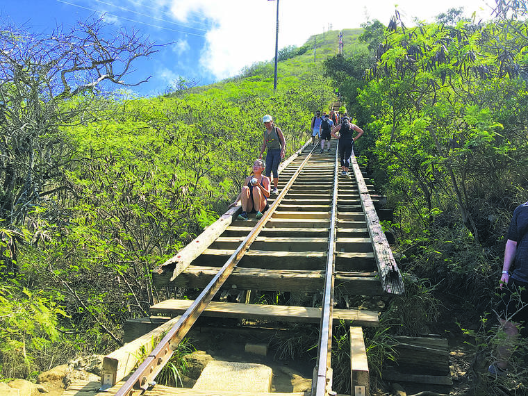 NINA WU / NWU@STARADVERTISER.COM
                                Koko Crater stairs is seen in this undated photo. The Honolulu City Council has passed a resolution urging Mayor Kirk Caldwell to make $100,000 available for immediate repairs to stairs.