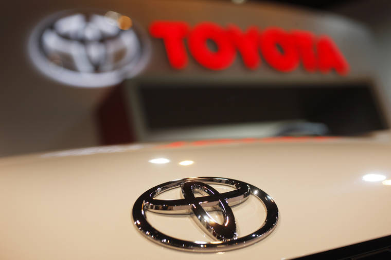 390Collection 2010 toyota tundra grill emblem for Collection