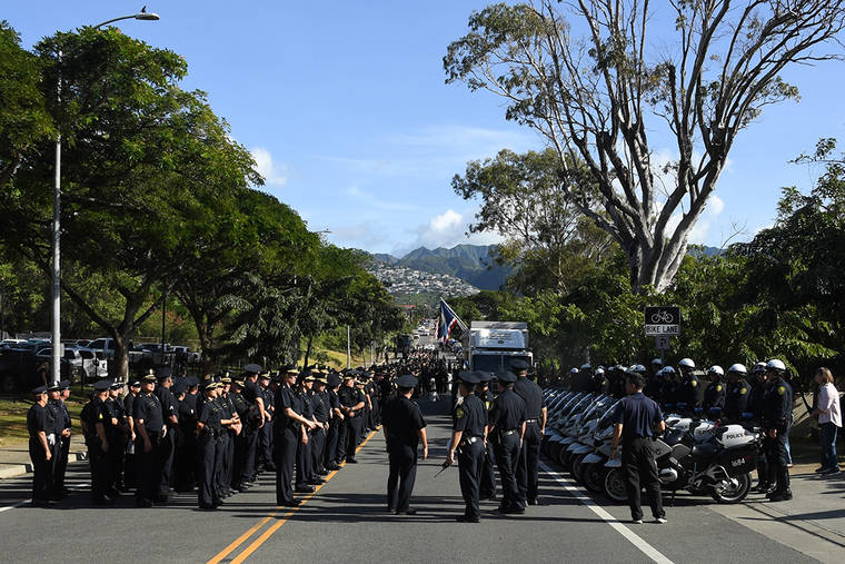 https://www.staradvertiser.com/wp-content/uploads/2020/01/web1_CTY-ENRIQUEZ-FUNERAL-199.jpg