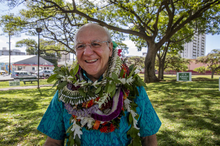 DENNIS ODA / DODA@STARADVERTISER.COM
                                Recently retired TV executive Rick Blangiardi formally announced his candidacy for mayor at the Old Stadium Park on Feb. 12.