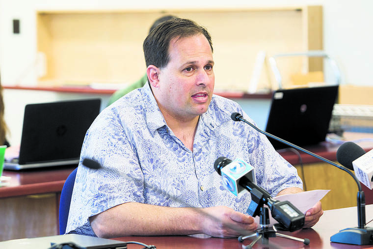 DENNIS ODA / MAY 11, 2017 HSTA President Corey Rosenlee is challenging a decision by the Hawaii Department of Education to require teachers to work during the second week of the extended two-week spring break.