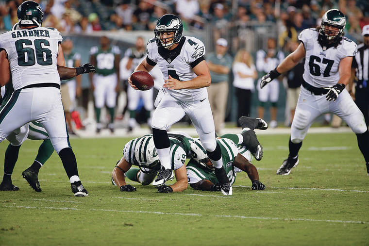 MICHAEL PEREZ / ASSOCIATED PRESS / 2014
                                G.J. Kinne has been in quarterback rooms for the Philadelphia Eagles, New York Jets, New York Giants and many other professional teams.