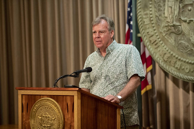 CINDY ELLEN RUSSELL / CRUSSELL@STARADVERTISER.COM
                                Hawaii Health Director Bruce Anderson holds a press conference at the state Capitol on Monday.