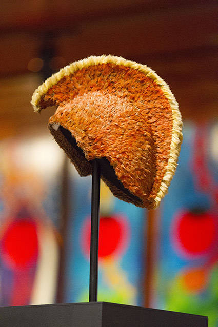 CINDY ELLEN RUSSELL / March 17, 2016
                                This mahiole, or feathered helmet, along with an ʻahu ʻula (or feathered cloak) which Chief Kalaniopuʻu gave as a gift to Captain James Cook in 1779 have been on display at the Bernice Pauahi Bishop Museum since 2016. The cloak and helmet are being permanently returned to Hawaii by the Museum of New Zealand Te Papa Tongarewa, it was announced today.