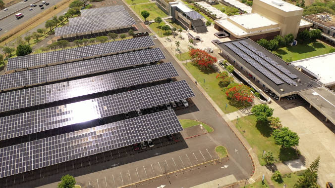 COURTESY UNIVERSITY OF HAWAII
                                Leeward Community College is aiming to become a ‘net-zero’ campus.