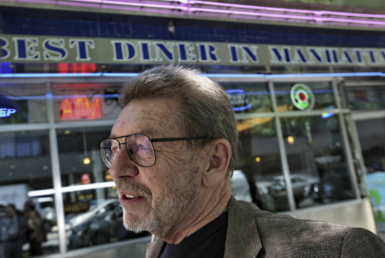 ASSOCIATED PRESS
                                Pete Hamill responded during a June 2007 interview at the Skylight Diner in New York. The longtime New York City newspaper columnist and author has died.
