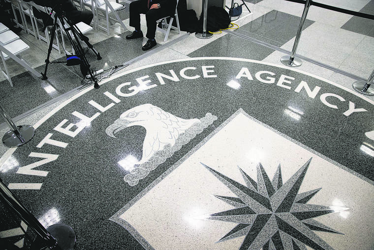 NEW YORK TIMES / 2017 Le sceau de la CIA sur le sol au siège de l'agence à Langley, en Virginie, en 2017.