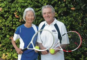 CRAIG T. KOJIMA / CKOJIMA@STARADVERTISER.COM
                                Bob and Betty Clark dressed and ready for tennis.