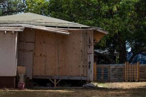 CINDY ELLEN RUSSELL / CRUSSELL@STARADVERTISER.COM
                                A homestead in need of repair in Nanakuli.