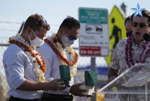 Mokulele Airlines pilots honored for assisting in ocean rescue off Lanai