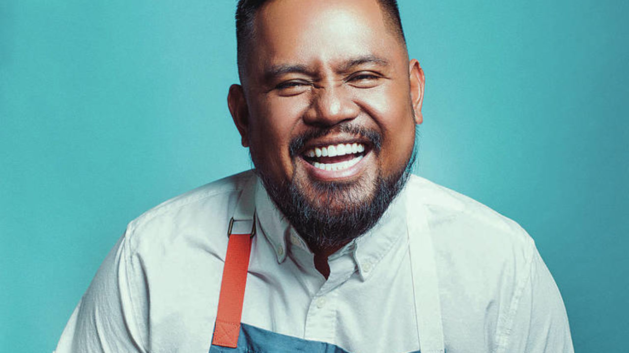 boble Et hundrede år stål In his new cookbook 'Cook Real Hawai'i,' 'Top Chef' alum Sheldon Simeon  aims for a true picture of what it means to eat 'local' | Honolulu  Star-Advertiser