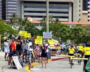 COURTESY HBL
                                Hawaii Bicycling League’s #SafeUs Ride and Rally event at the Capitol on Sunday drew 100 participants.