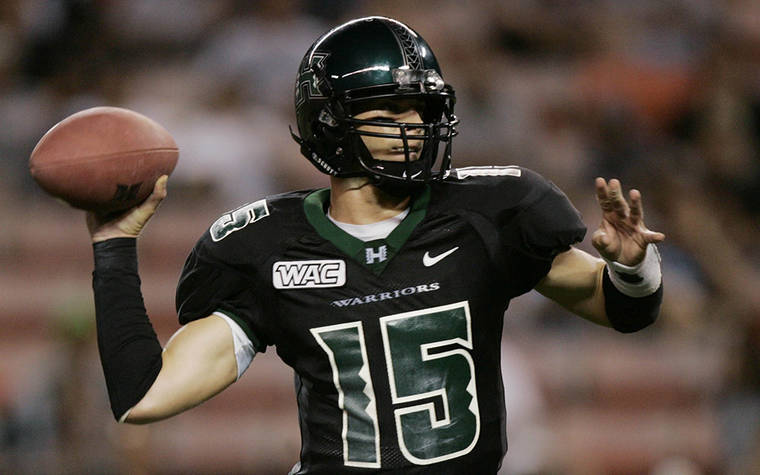 STAR-ADVERTISER / 2005
                                University of Hawaii’s quarterback Colt Brennan passed against NMSU at Aloha Stadium.