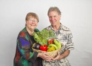 CINDY ELLEN RUSSELL / CRUSSELL@STARADVERTISER.COM
                                Joannie Dobbs and Alan Titchenal for their nutrition column in Crave.