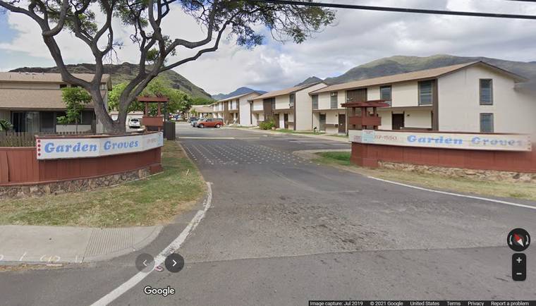 GOOGLE MAPS
                                The Garden Groves townhouse complex at 87-1550 Farrington Highway. The Honolulu Medical Examiner’s Office has identified the 39-year-old pedestrian who died after a sedan struck her in Nanakuli fronting the complex on Monday as Candace A.L. Lopes of Waianae.