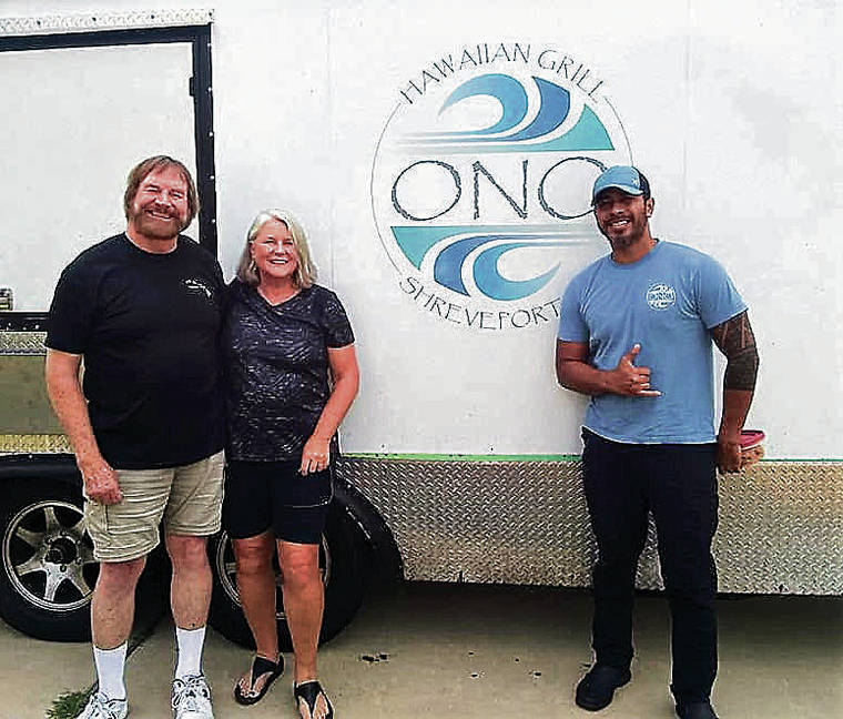 While visiting family in Haughton, La., in July, Lee and Beverly Munson of Kapolei sampled fare from Sione Maumalanga’s Ono Hawaiian Grill food truck. Maumalanga, originally from Oahu, lives in Shreveport, La., where he has built a following. Beverly wrote, “The food was truly ONO!” Photo courtesy of by Beverly Munson.