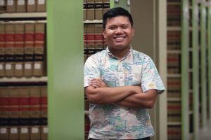 GEORGE F. LEE / GLEE@STARADVERTISER.COM
                                Kenneth V. Go, University of Hawaii Richardson law school student and founding writer for Raise Your Hand.