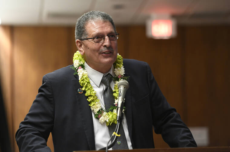 STAR-ADVERTISER / JAN. 15, 2020
                                Maui Mayor Mike Victorino