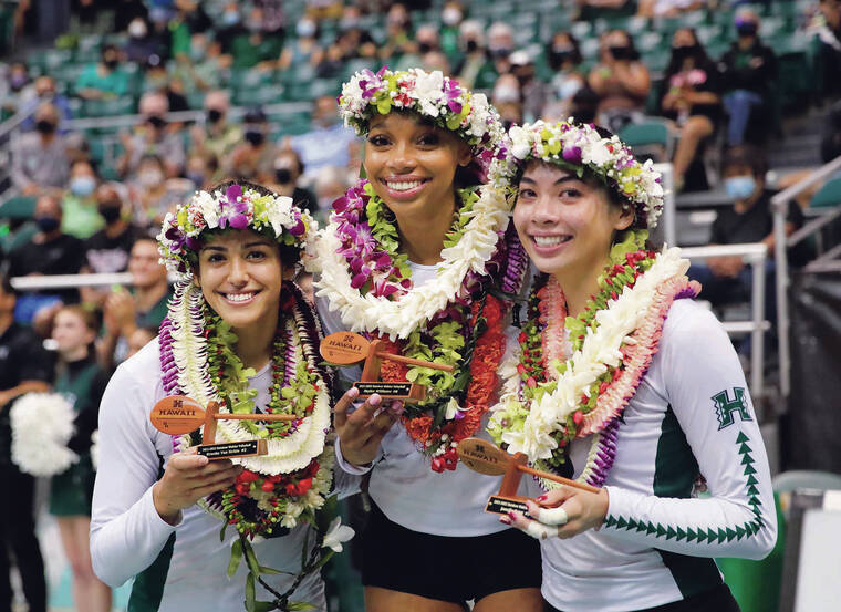 JAMM AQUINO / JAQUINO@STARADVERTISER.COM
                                Hawaii seniors Brooke Van Sickle, Sky Williams, and Janelle Gong pose for a photo after being honored on Saturday.