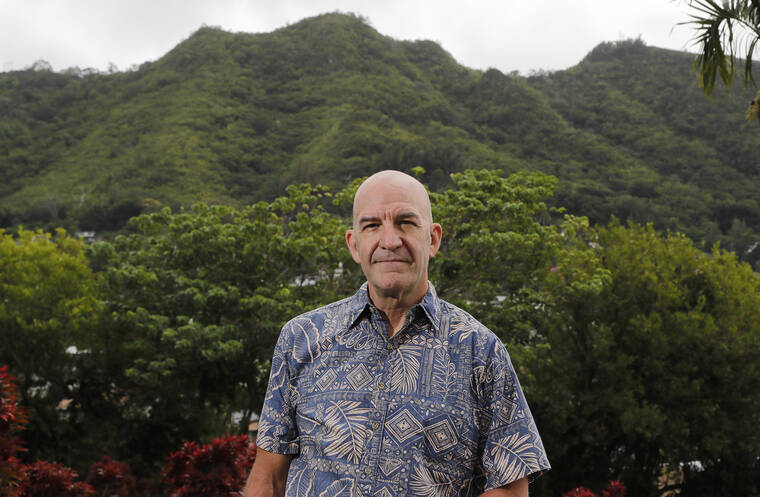 JAMM AQUINO / JAQUINO@STARADVERTISER.COM
                                Sam Lemmo is retiring Friday after a 30-year career protecting private and public land in Hawaii as head of the state Office of Conservation and Coastal Lands.