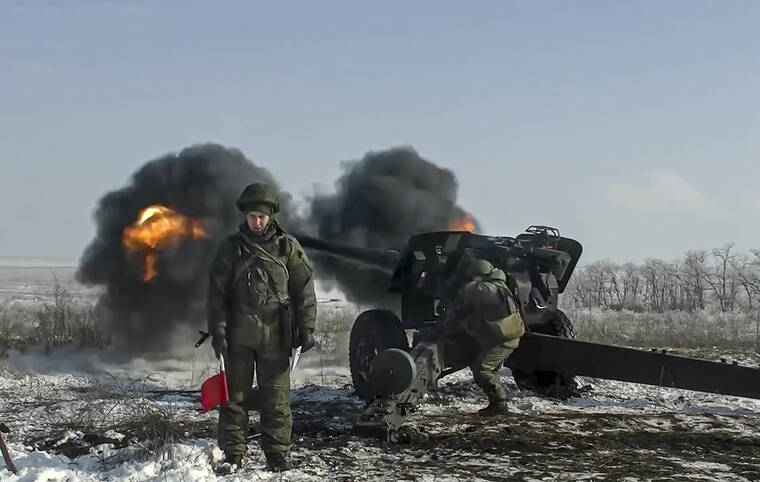RUSSIAN DEFENSE MINISTRY PRESS SERVICE VIA ASSOCIATED PRESS
                                Russian troops fired howitzers, in a screenshot from video today, during drills in the Rostov region during a military exercise at a training ground in Rostov region, Russia.