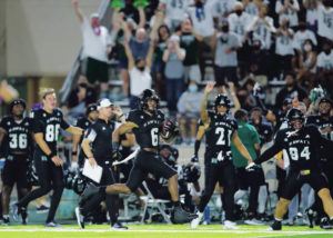 JAMM AQUINO/JAQUINO@STARADVERTISER.COM
                                Hawaii against the Colorado State Rams during the first half of an NCAA football game.