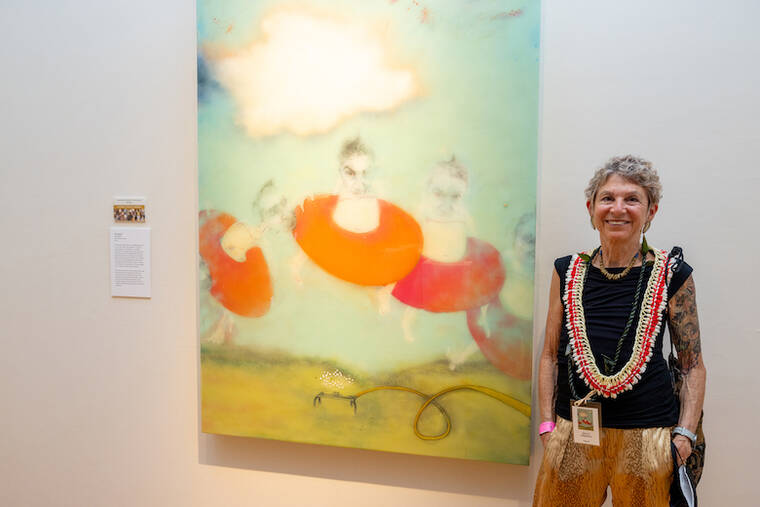 COURTESY BRIAN BERKOWITZ/MAUI ARTS & CULTURAL CENTER
                                Kauai artist Sally French with her self-portrait titled “The Gilded Fly,” the winner of the $15,000 Jurors’ Choice Award for the Schaefer Portrait Challenge 2022 at the Maui Arts & Cultural Center.