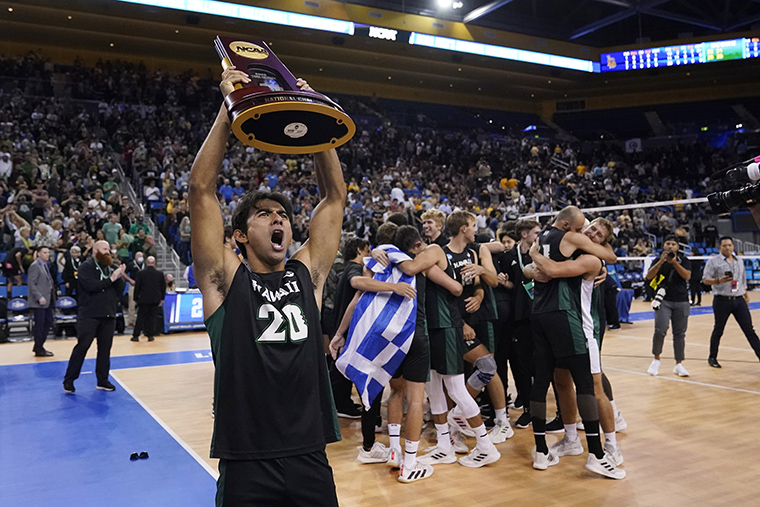 Hawaii sweeps Long Beach State to defend NCAA volleyball title