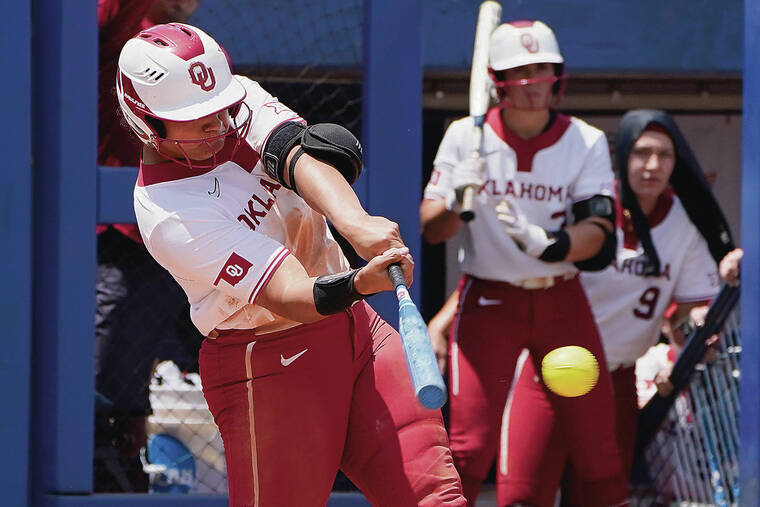 ASSOCIATED PRESS
                                Oklahoma’s Jocelyn Alo singled in the second inning against Iowa State in the Big 12 Tournament in Oklahoma City on Friday.