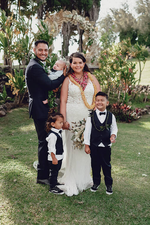 COURTESY <a href="http://www.aaronnajera.com" target="_blank">AARON NAJERA PHOTOGRAPHY</a>
                                Ashley and Spencer Ishikawa Jr. with their kids Spencer III, 5, ‘Ehiku, 2, and baby ‘Umi, who was born in February.