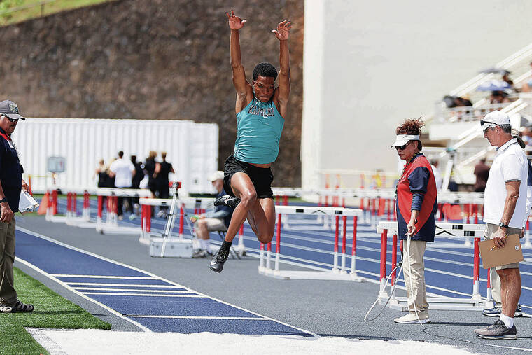 ANDREW LEE / SPECIAL TO THE STAR-ADVERTISER 
                                Kapolei’s Jordan McQueen was the meet’s only three-event winner.