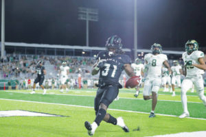 JAMM AQUINO/JAQUINO@STARADVERTISER.COM
                                Hawaii running back Dedrick Parson (31) finds the end zone for his second touchdown of the fourth quarter of an NCAA football game against the Colorado State Rams.