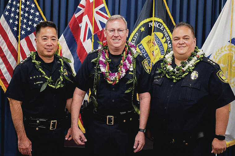 COURTESY HONOLULU POLICE DEPARTMENT / facebook
                                Arthur “Joe” Logan, center, was sworn in Tuesday as the Honolulu Police Department’s 12th chief during a private ceremony at the Alapai headquarters. Retired HPD Maj. Keith Horikawa, left, and former interim Chief Rade Vanic, right, were sworn in as Logan’s deputy chiefs.