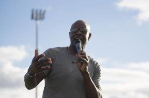 CINDY ELLEN RUSSELL / CRUSSELL@STARADVERTISER.COM
                                Jerry Rice speaks during a football camp held at Kapolei High School on June 25, 2018.