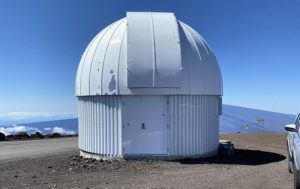 COURTESY UNIVERSITY OF HAWAII
                                The Hoku Ke’a telescope.