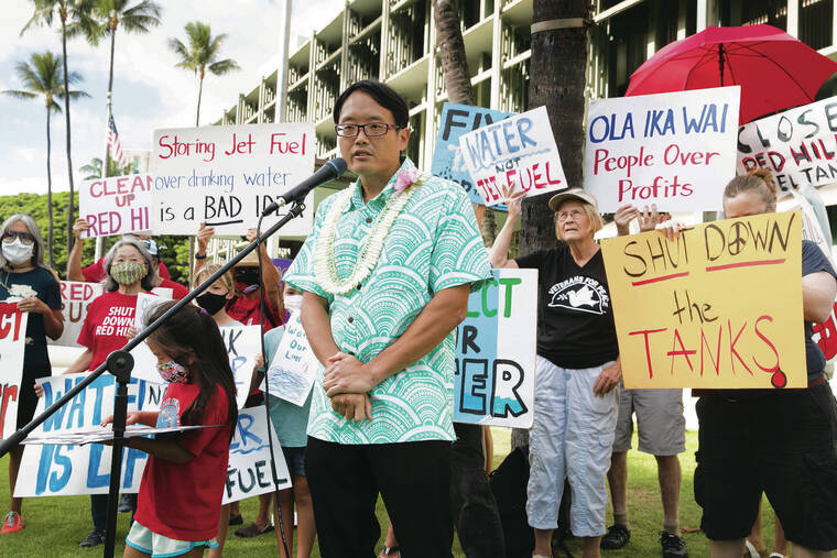 GEORGE F. LEE / GLEE@STARADVERTISER.COM
                                Hawaii Sierra Club Director Wayne Tanaka discussed Red Hill during a press conference in front of the Board of Water Supply on Nov. 24.