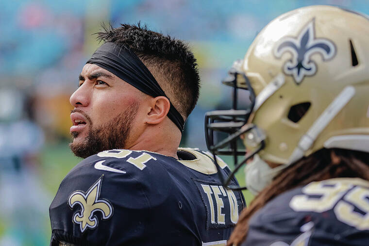 ASSOCIATED PRESS / 2017
                                New Orleans Saints’ Manti Te’o (51) on the sidelines during the second half of an NFL football game against the Carolina Panthers in Charlotte, N.C.