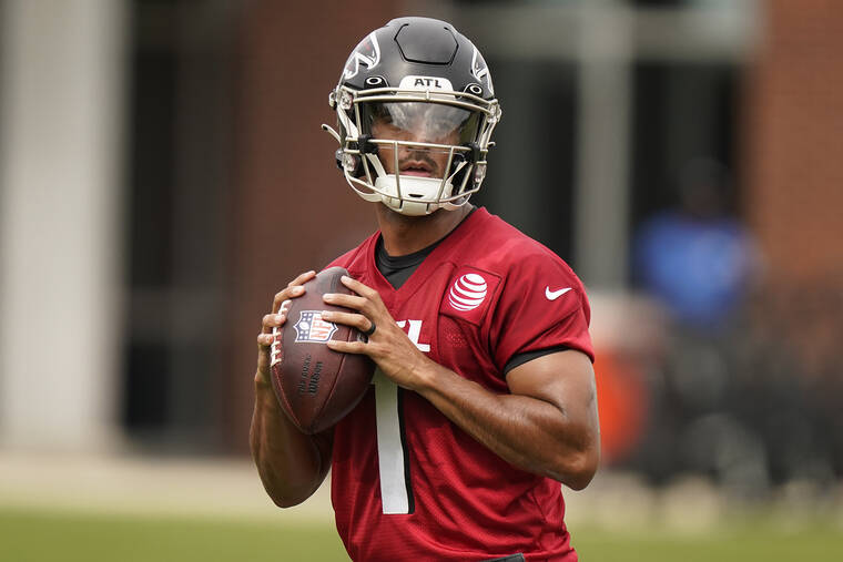 ASSOCIATED PRESS
                                Atlanta Falcons quarterback Marcus Mariota takes part in drills at the NFL football team’s practice facility on Saturday in Flowery Branch, Ga.