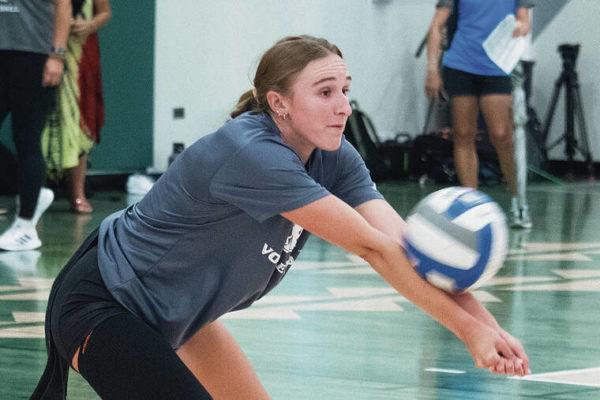 King Kekaulike’s Chandler Cowell building connections with new Rainbow Wahine teammates