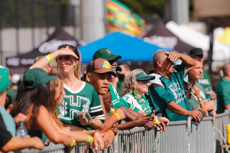 JAMM AQUINO / JAQUINO@STARADVERTISER.COM Football fans eagerly awaited the University of Hawaii's college football opener against Vanderbilt at the Clarence TC Ching Athletic Complex.