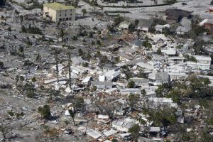 Hurricane Ian cuts swath of destruction through Florida